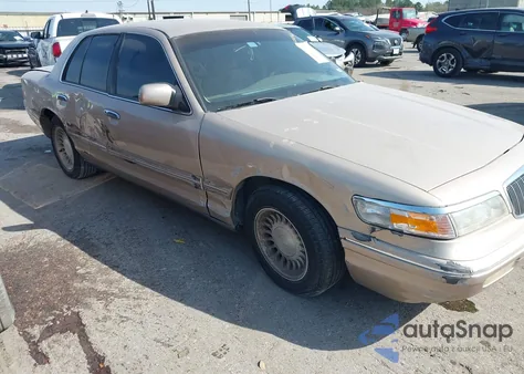 1997 Mercury Grand Marquis Gs z USA, uszkodzony, nr VIN 2MELM74W0VX699730